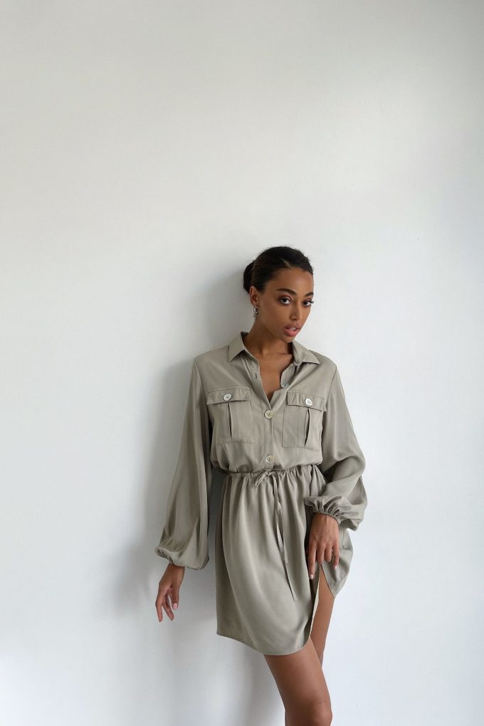 Mini dress with drawstring and pockets in olive