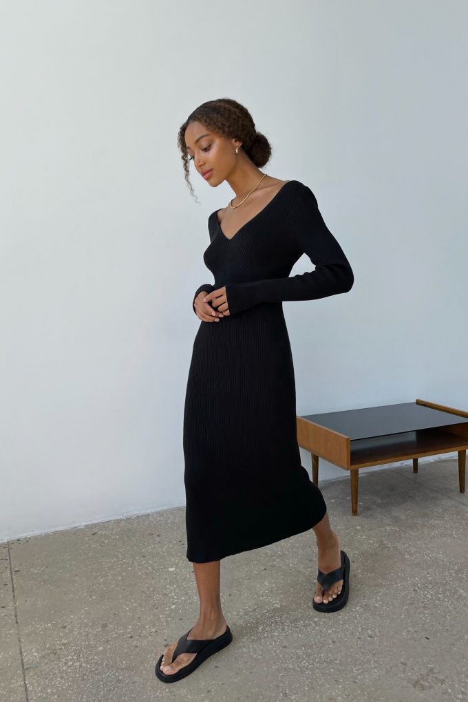 Jersey midi dress with open back in black