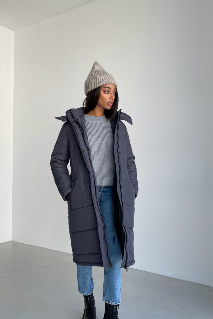 Long jacket with a drawstring in graphite