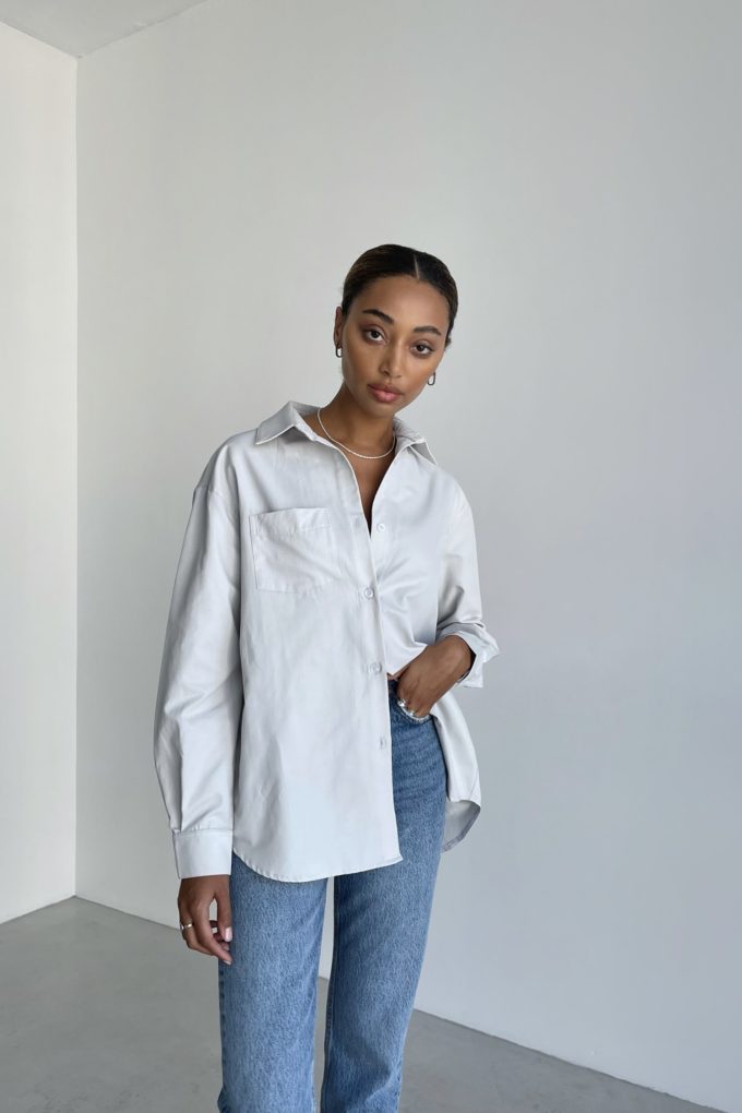 Oversized shirt with patch pocket in gray