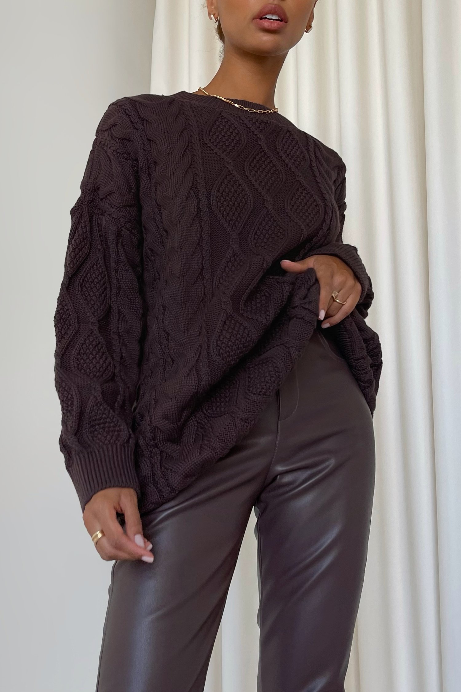 Удлиненный свитер с узором шоколадный - THE LACE