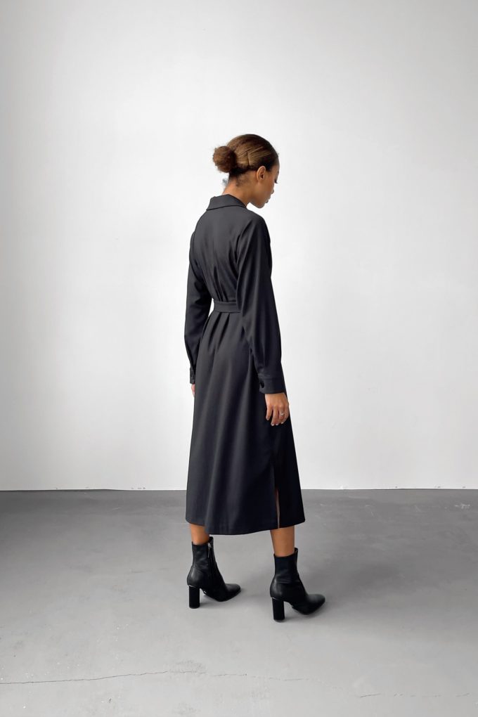Midi dress with belt in black