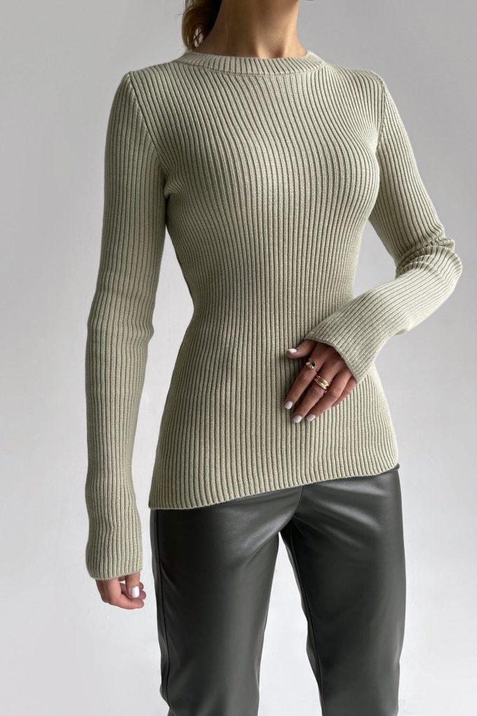 Knitted jumper in pistacchio
