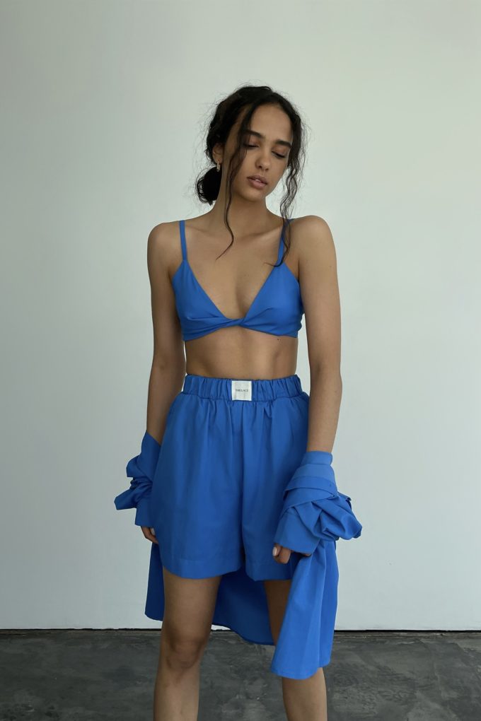 Crossed thin straps cotton top in blue