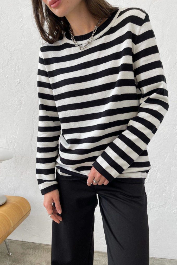 Knitted jumper with black and milky stripes