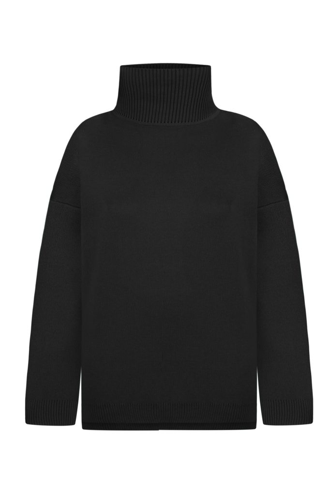 Knitted sweater in black photo 4
