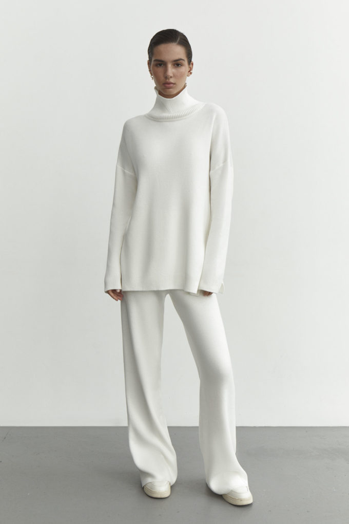 Knitted pants in milk photo 3