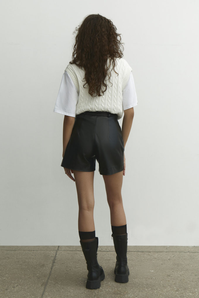 Faux leather shorts in black photo 3