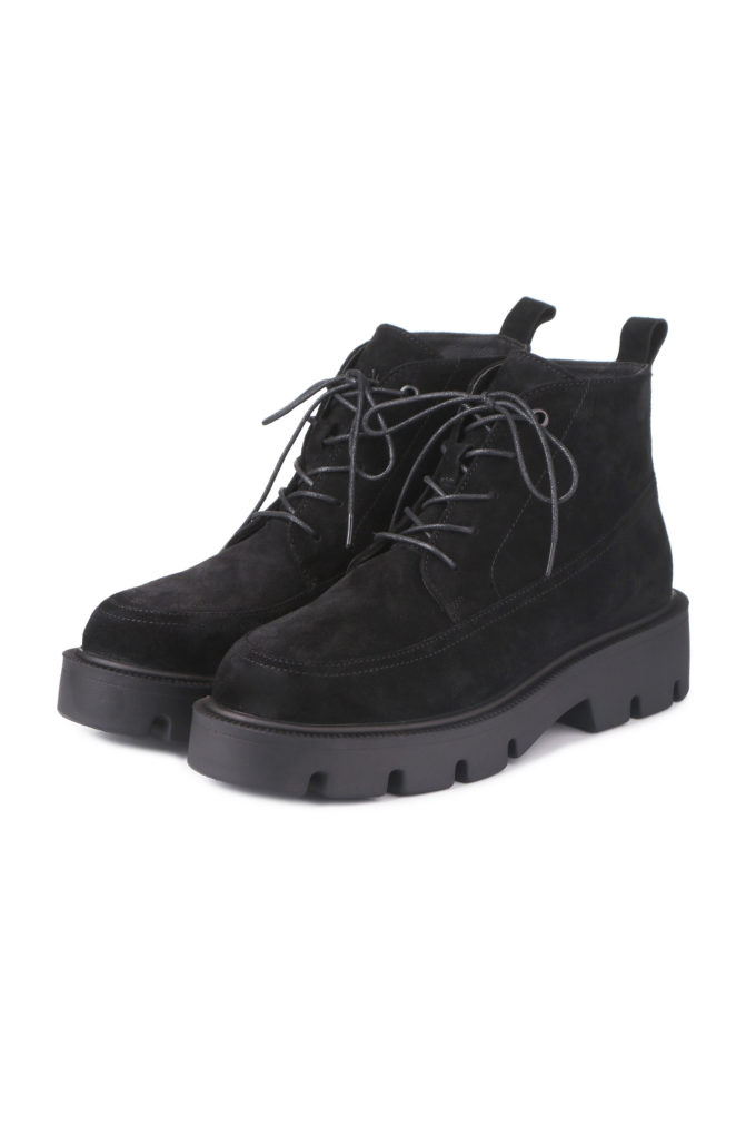 Winter suede lace-up boots in black photo 3