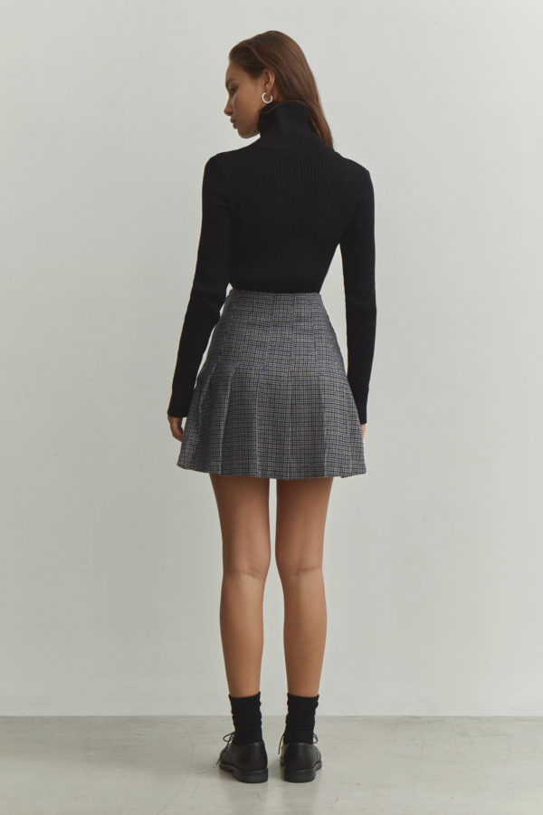 wool skorts