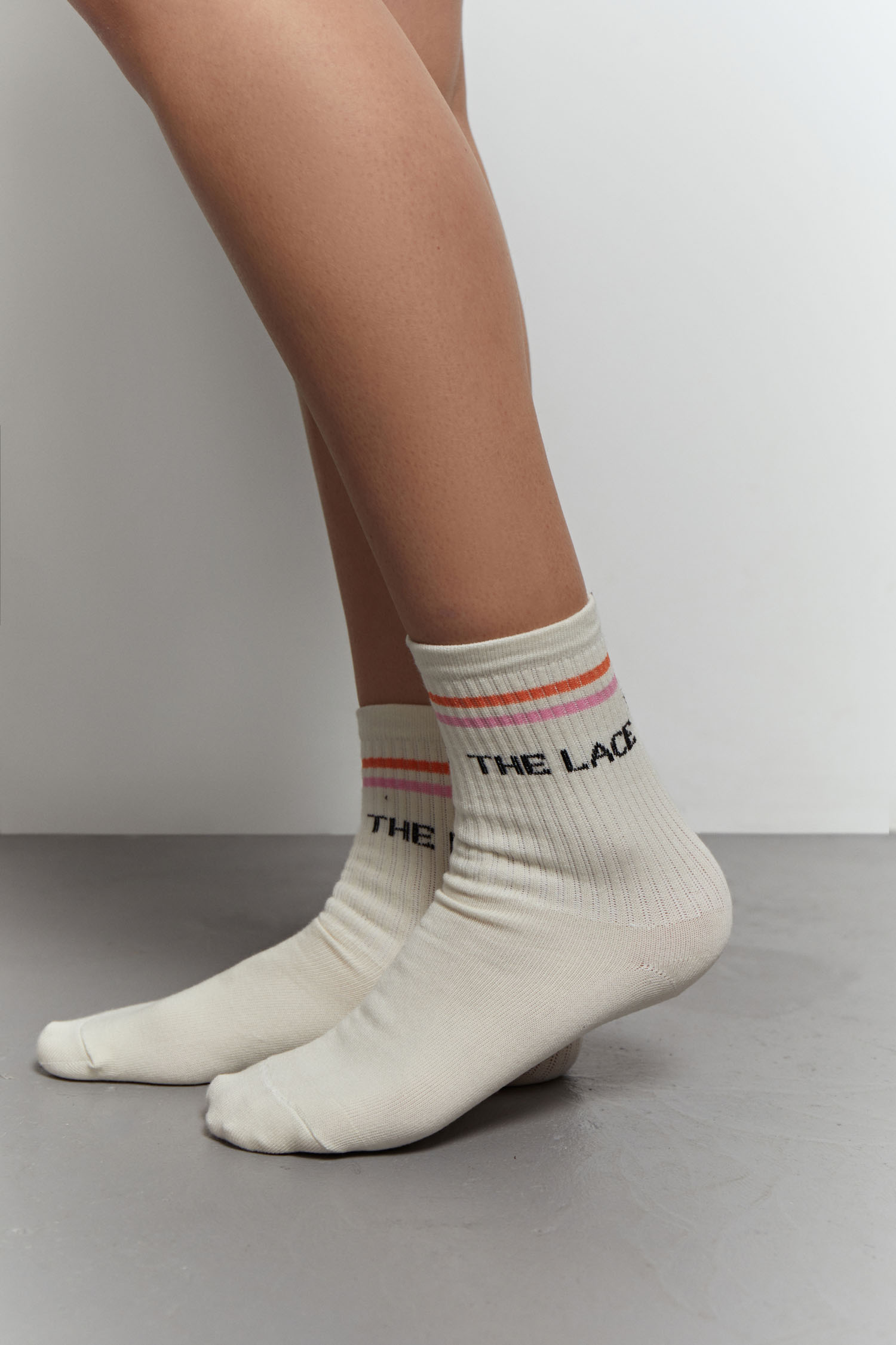 Шкарпетки молочні з логотипом - THE LACE фото 149251
