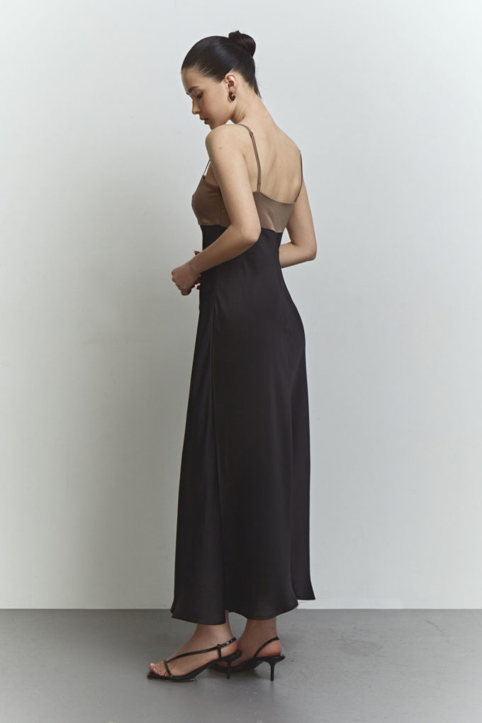 Midi dress in black with choco insert photo 2
