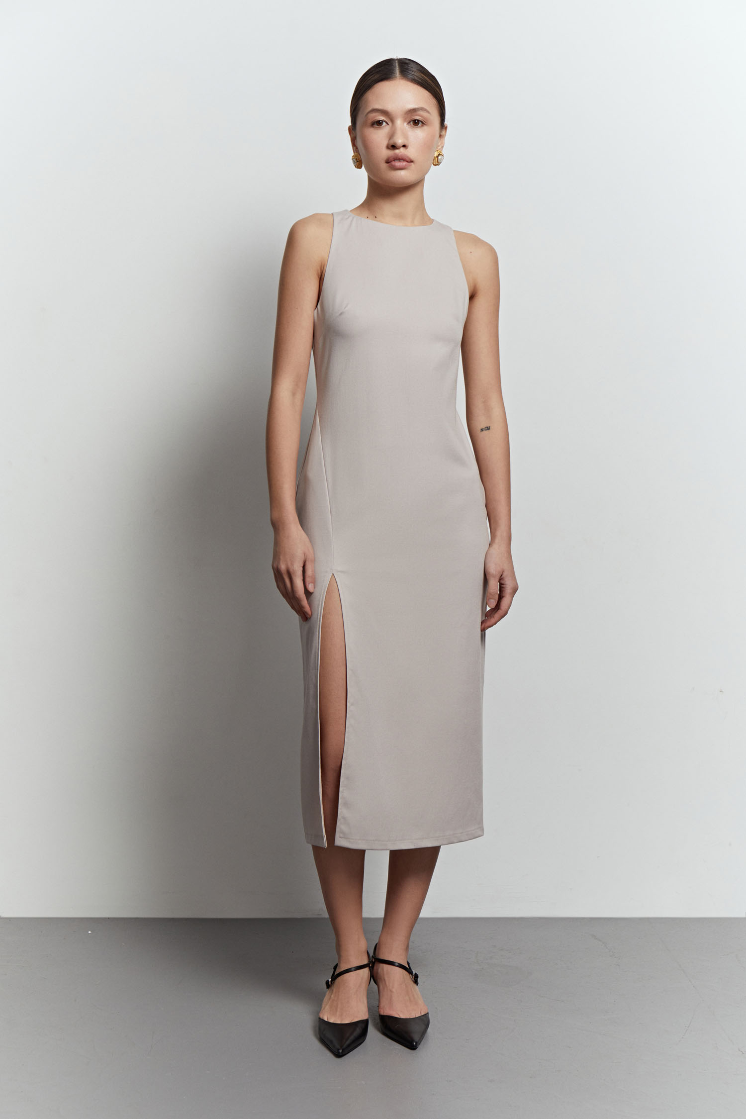 Сукня футляр міді з розрізом пісочна - THE LACE фото 149190
