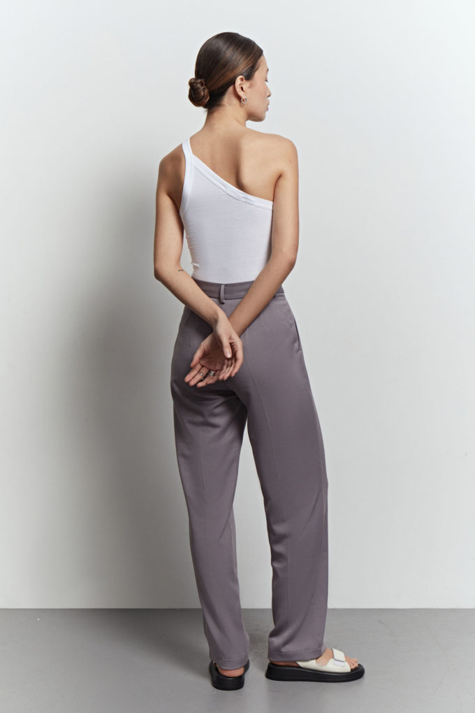 Classic pants with tucks in gray photo 2