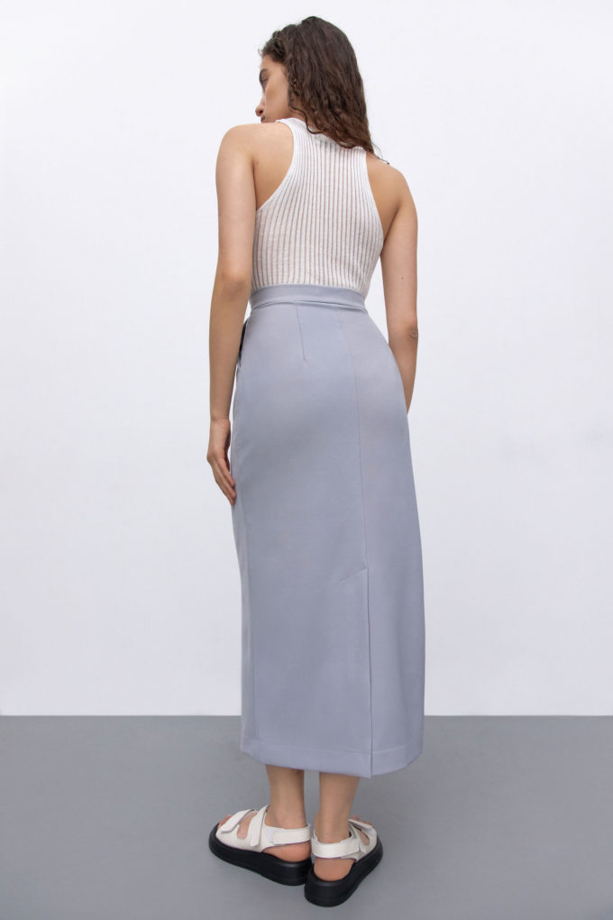 Straight midi skirt in gray photo 2