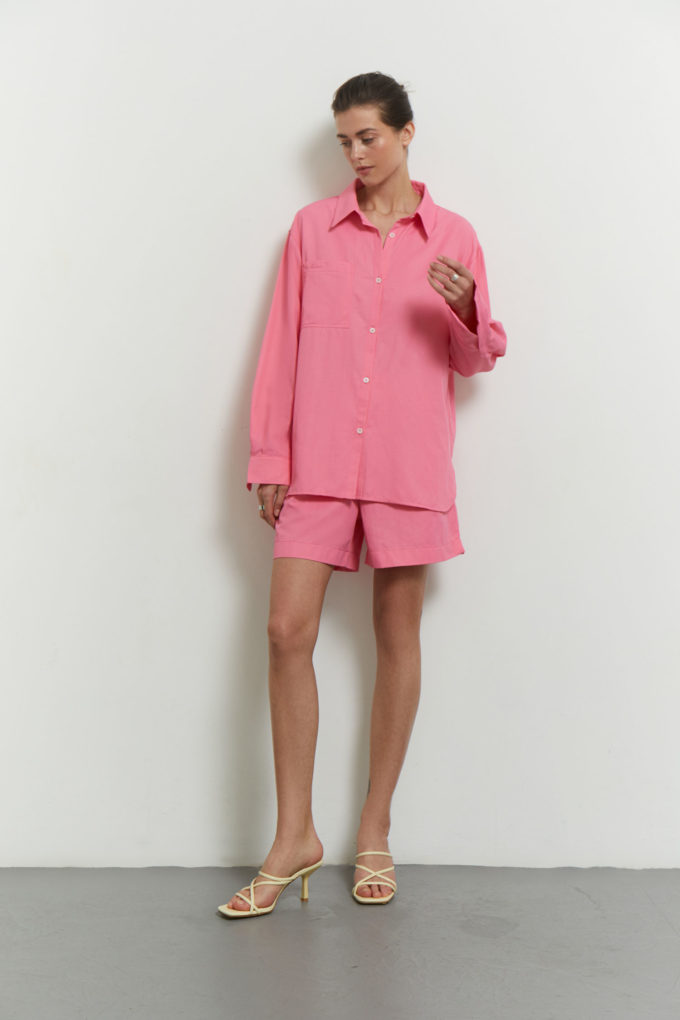 Light cotton shirt with embroidery in pink photo 3