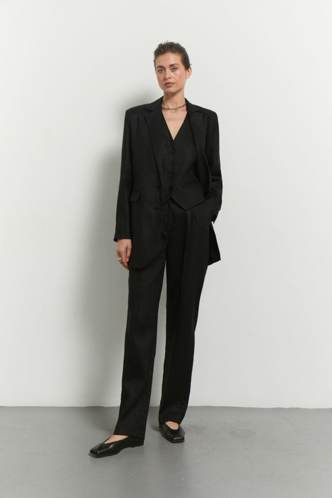 Linen blazer with thin belt in black photo 5