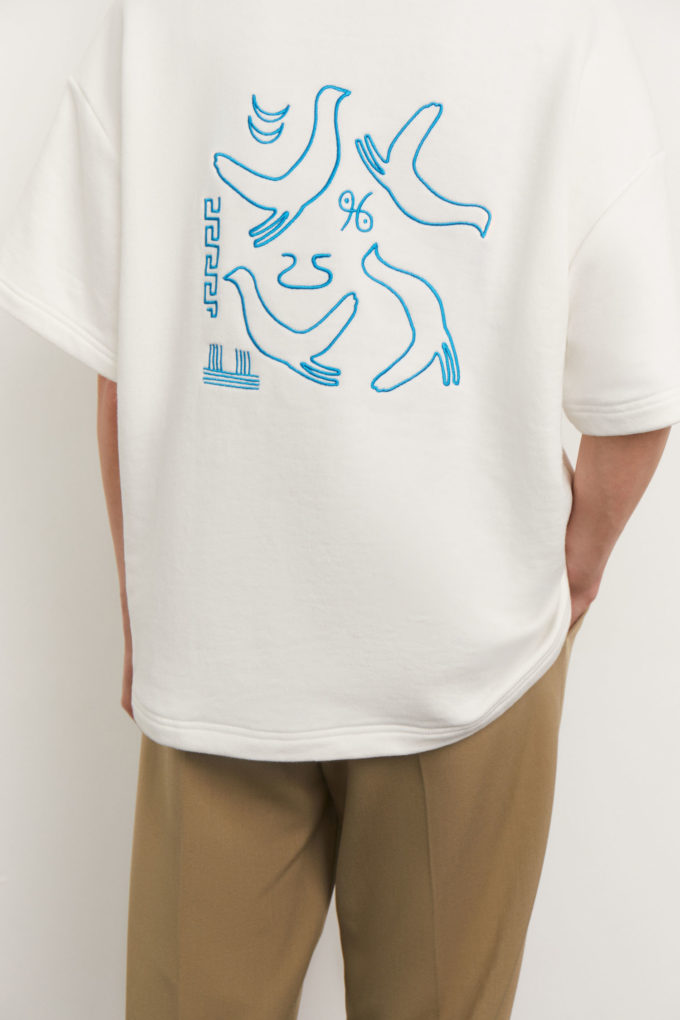 Heavyweight T-shirt with Trypillya embroidery in milk photo 2