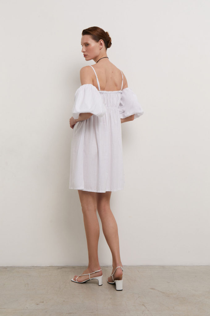 Сукня міні зі спущеними плечима біла (eco) фото 3