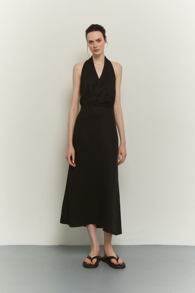 Tencel midi dress with open back in black photo 2