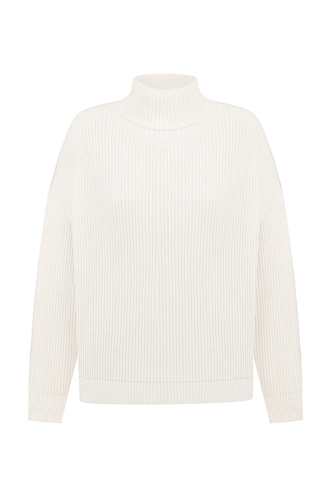 Knitted sweater with voluminous sleeves in milk photo 3