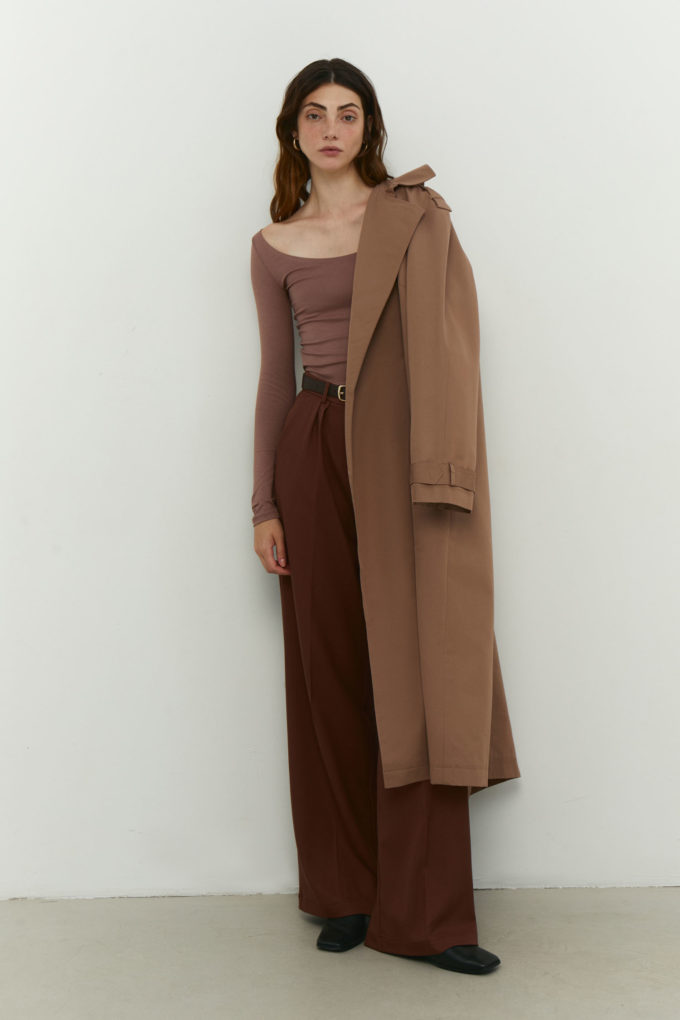 Palazzo pants with a low fit in chocolate color photo 5