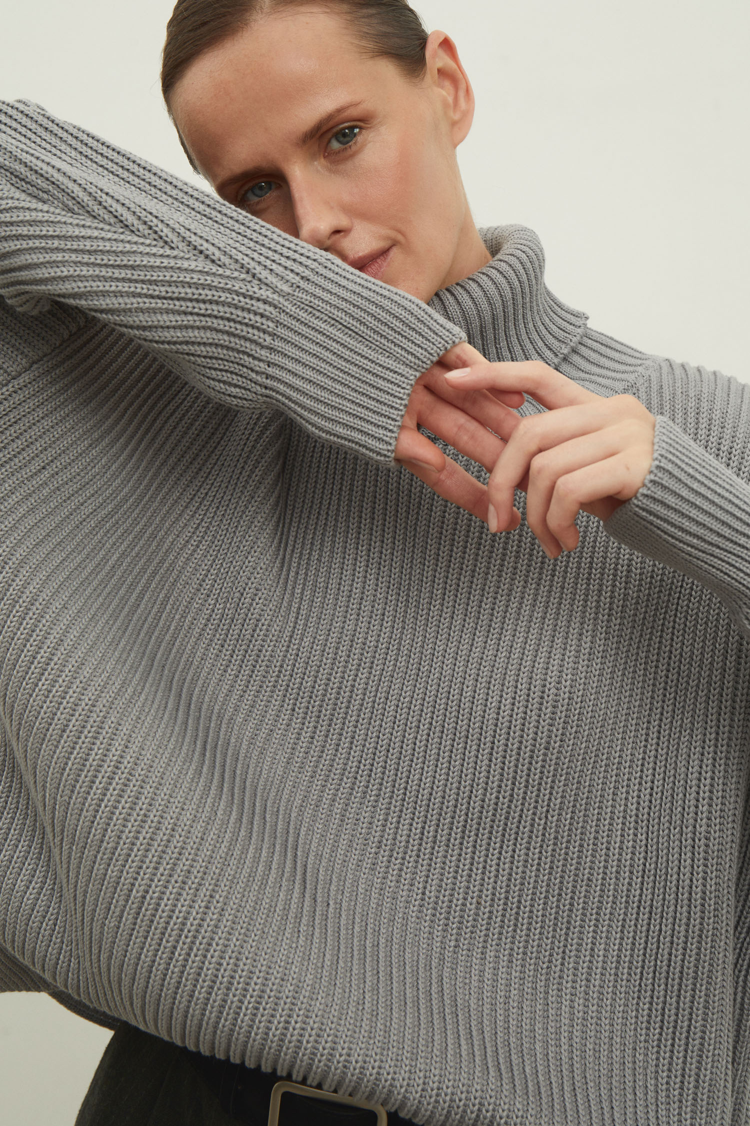 Трикотажний светр з об'ємнимими рукавами сірий - THE LACE photo 253733