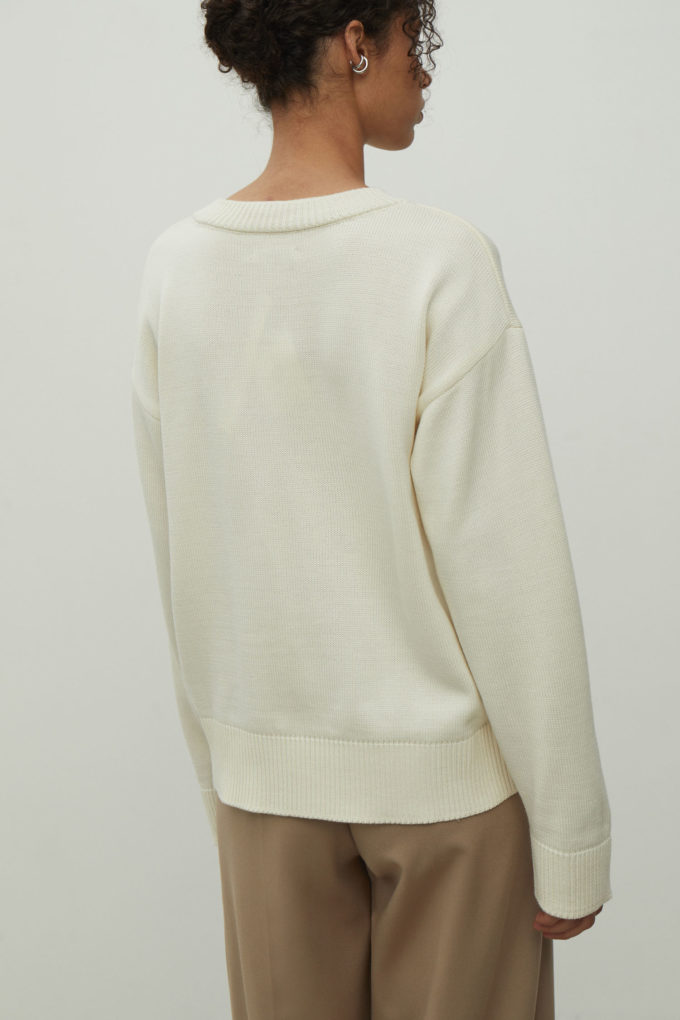 Milk merino wool round neck sweater photo 2
