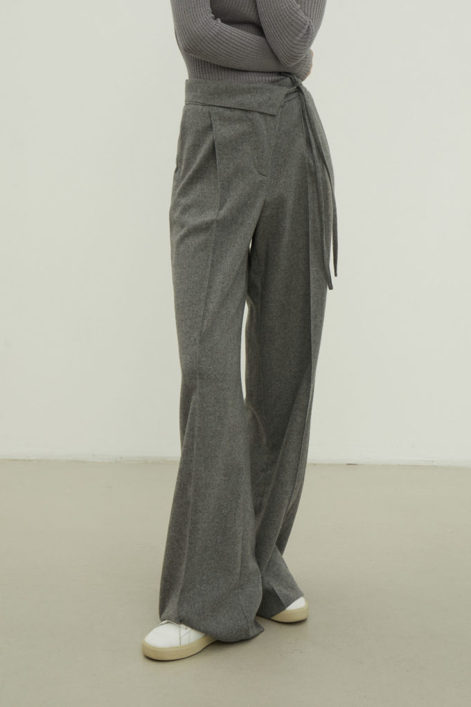 Woolen pants with a tie in gray photo 4