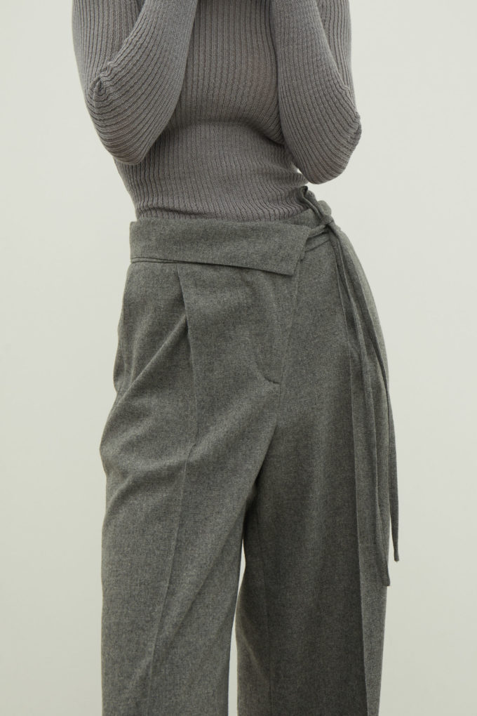 Woolen pants with a tie in gray photo 2