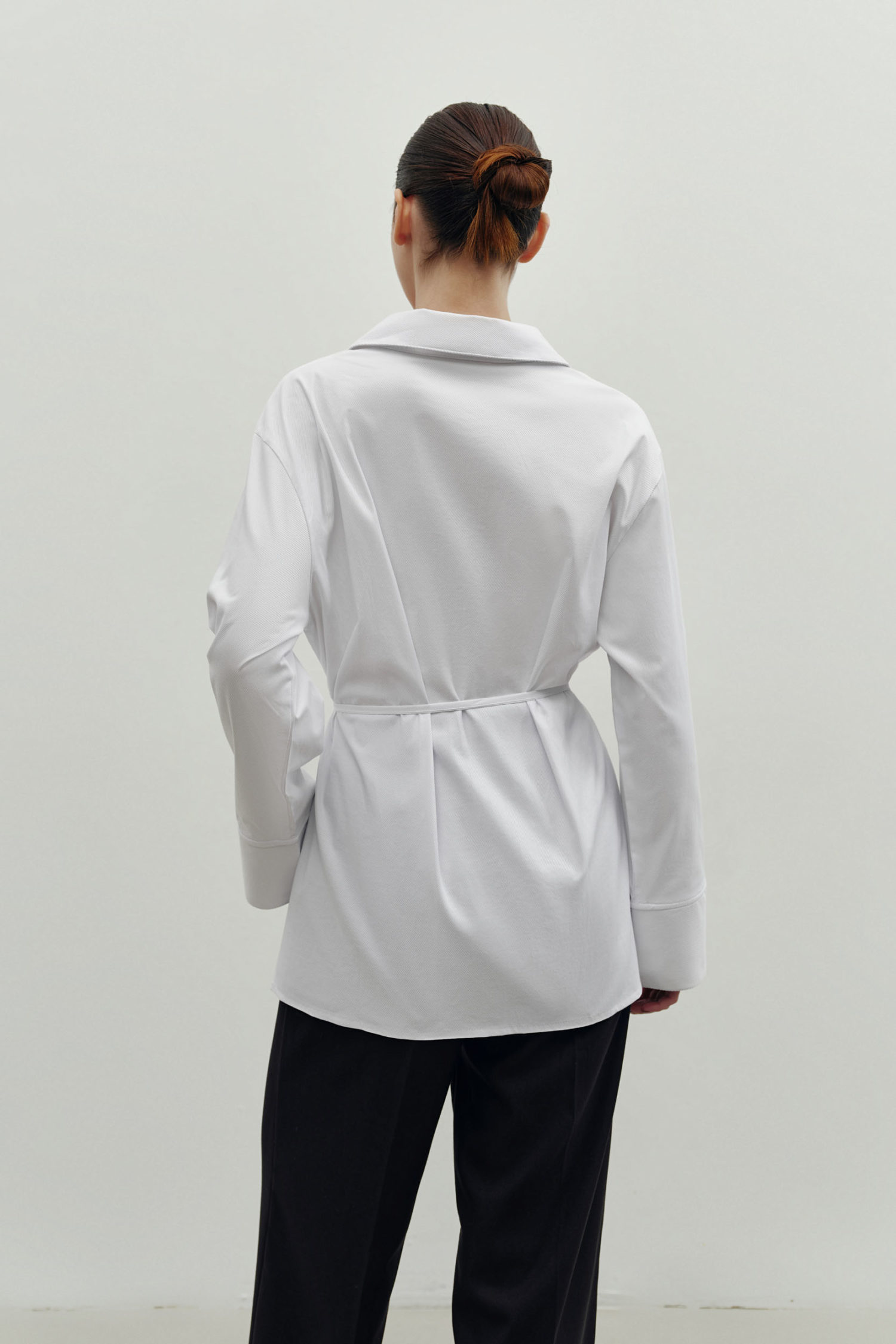 Сорочка з зав'язками в текстурну смужку біла - THE LACE фото 259601