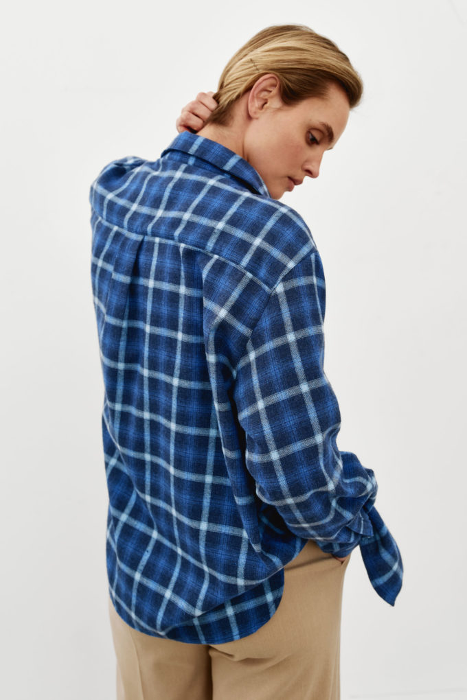 Shirt with patch pocket in blue check photo 3