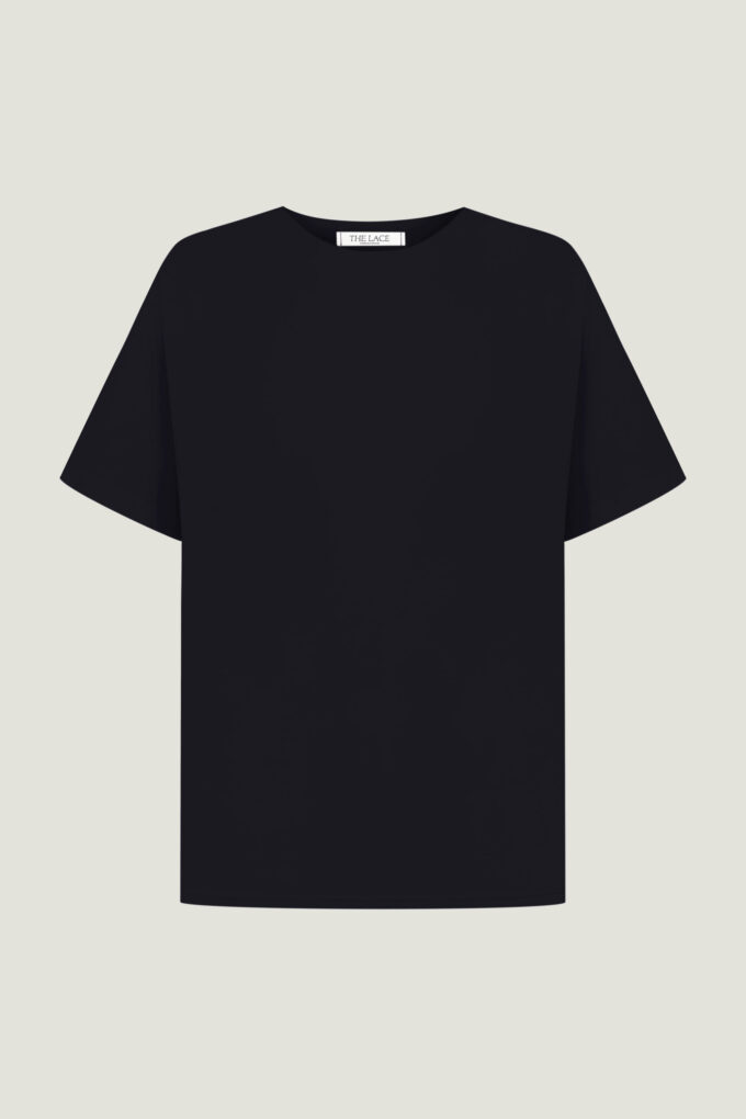 Black oversize T-shirt photo 4
