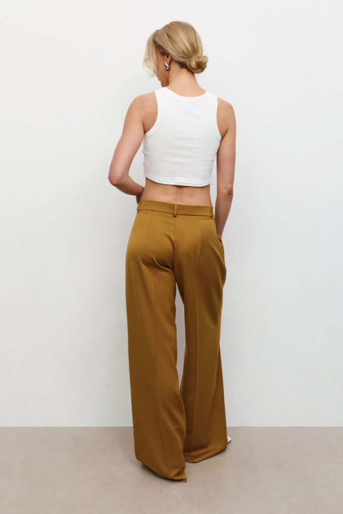 Low-waisted palazzo pants in mustard photo 2
