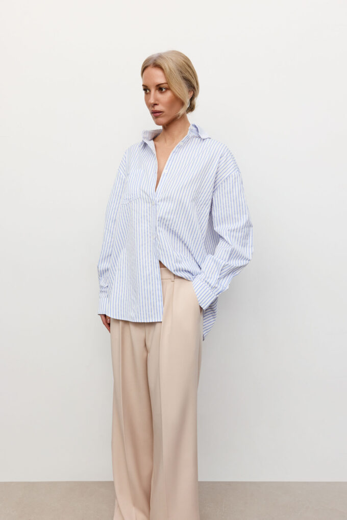 Oversized shirt with a thin blue stripe in white photo 2