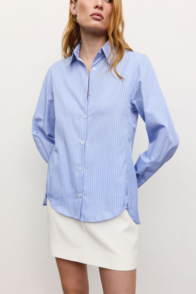 Fitted shirt with white stripes in blue photo 2