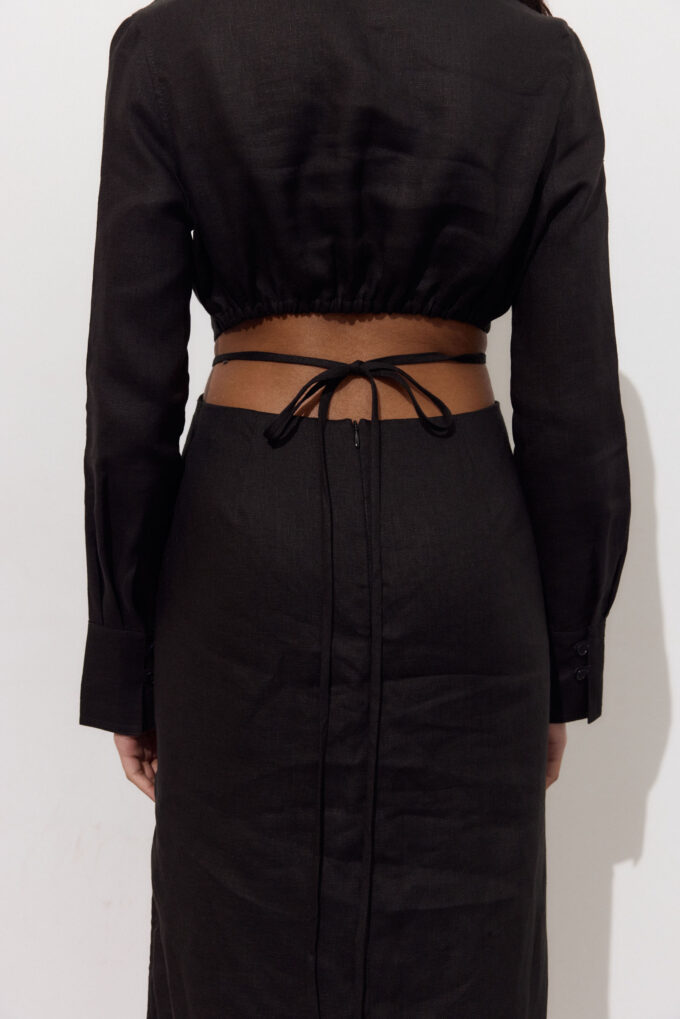 Linen midi dress with decorative waist in black photo 3