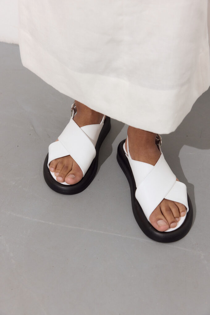 Leather sandals in white photo 2