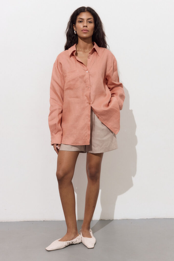 Oversized linen shirt with pocket in peach photo 2