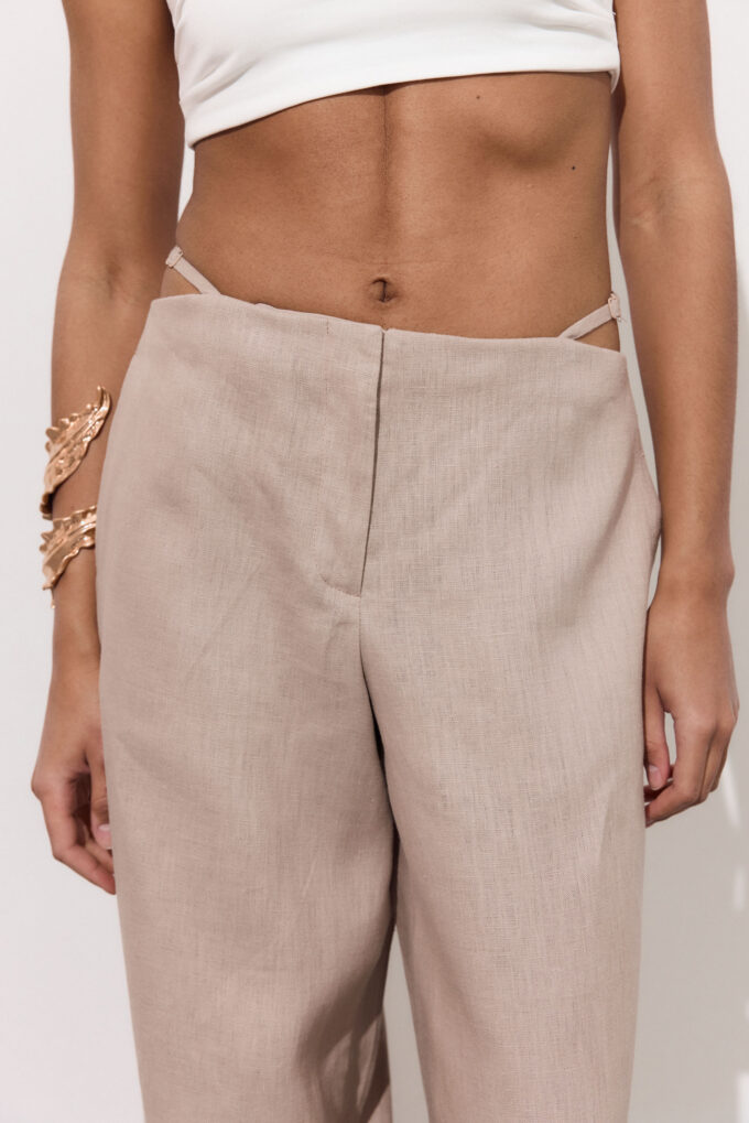 Linen pants with a decorated belt in beige photo 2
