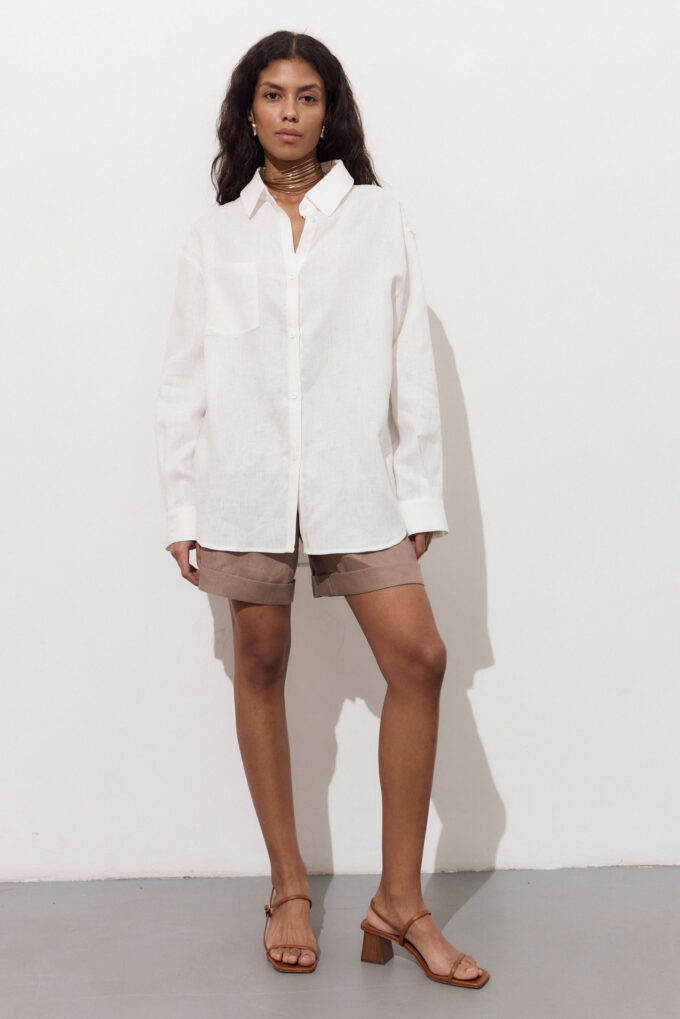 Oversized linen shirt with pocket in milk photo 4