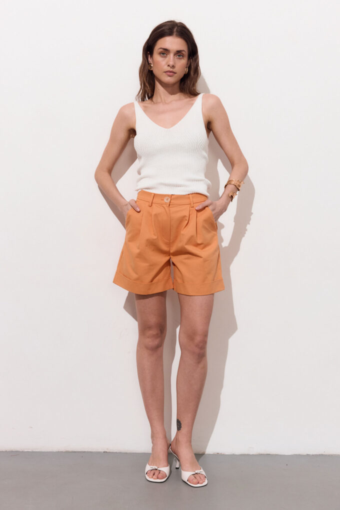 Shorts with tucks in orange photo 2