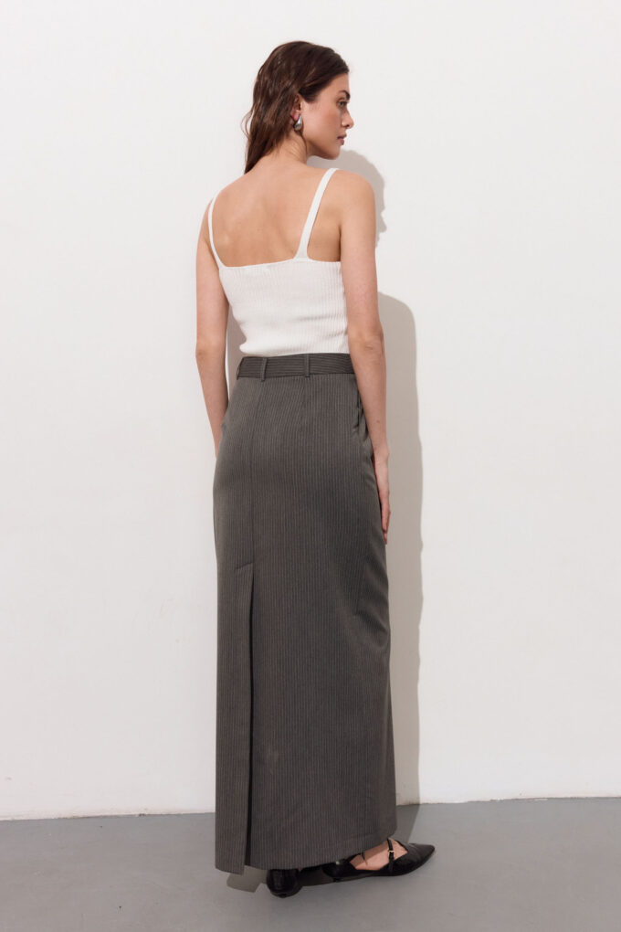 Maxi skirt with a narrow stripe in gray photo 2