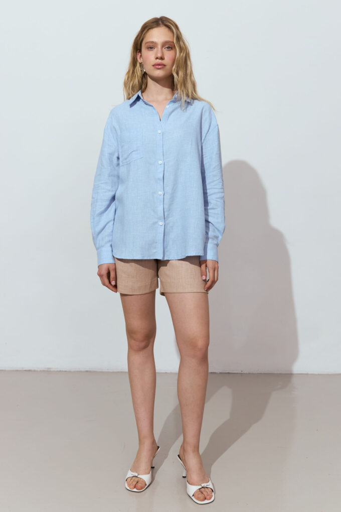 Oversize shirt with linen addition in light blue photo 2