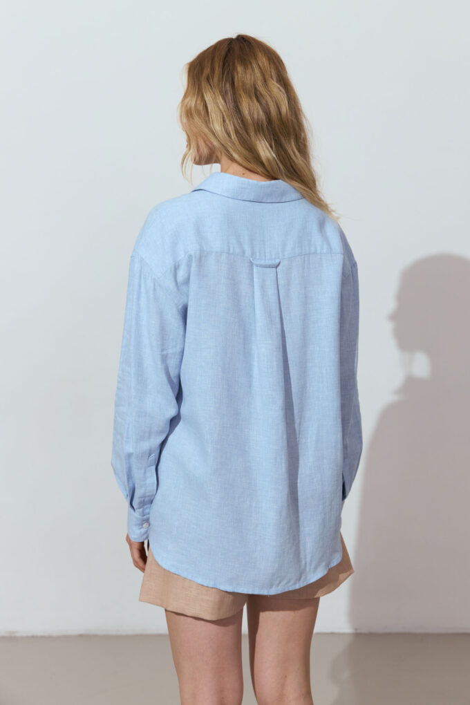 Oversize shirt with linen addition in light blue photo 3