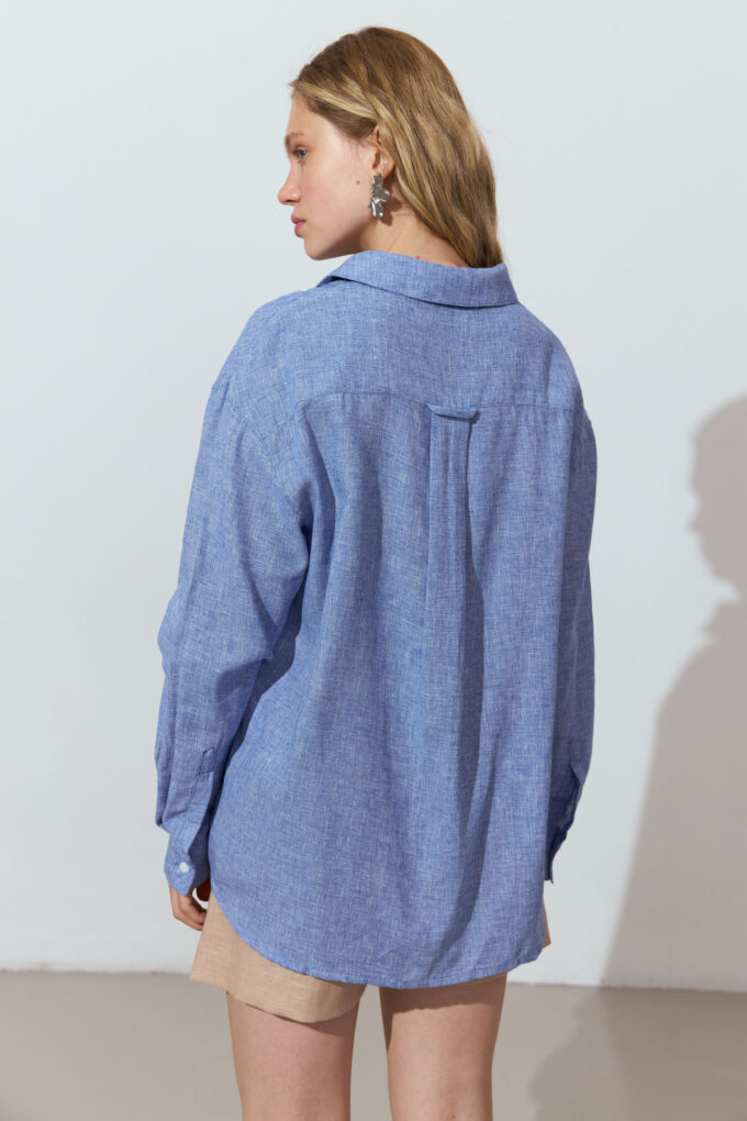 Oversize shirt with linen addition in blue photo 3
