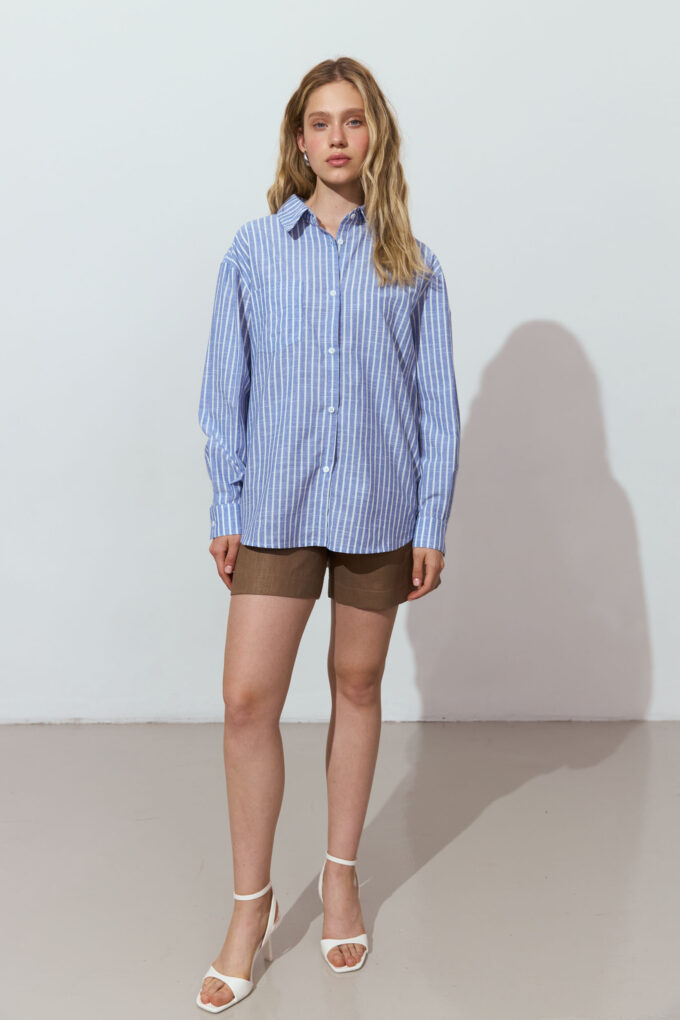 Oversized striped cotton shirt in blue photo 4