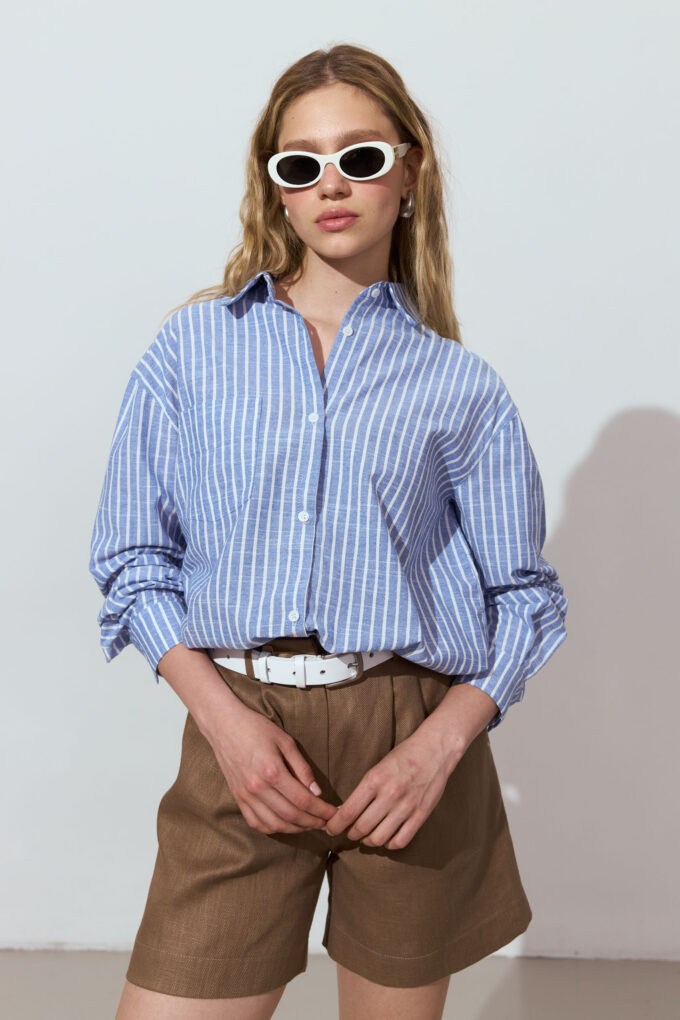 Oversized striped cotton shirt in blue photo 3
