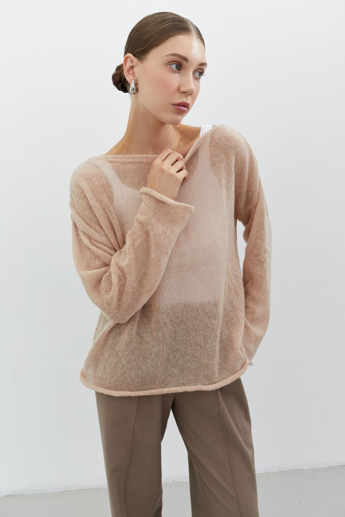Loose-knit mohair jumper in beige photo 4