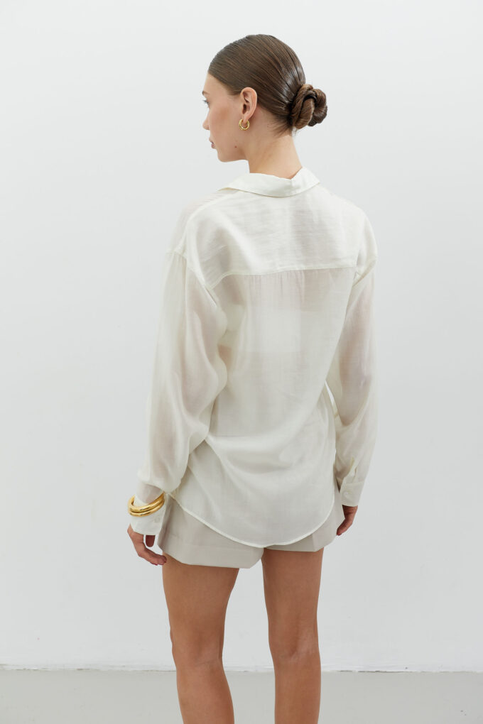 Semi-transparent free-cut shirt made of tencel in milk photo 3